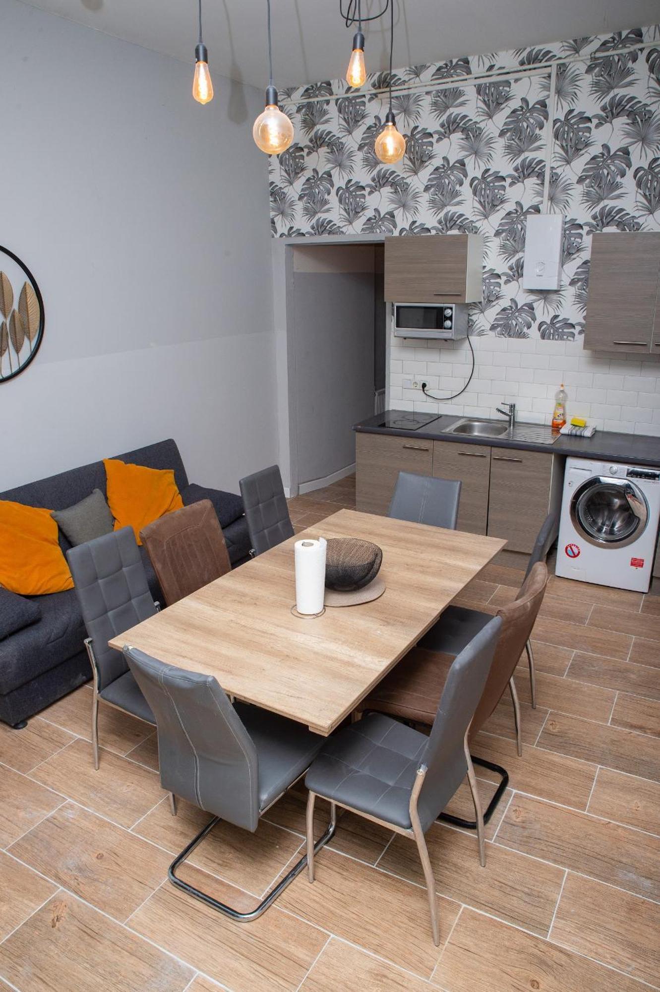 Big Apartment *